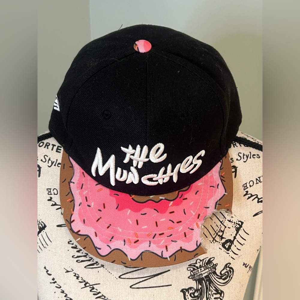 NWOT Cayler & Sons "The Munchies" snapback hat | donut-bite patterned bill